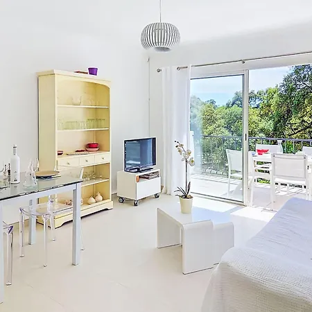 Le Val Des Pins By Interhome Saint-Raphaël