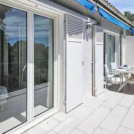 Le Val Des Pins By Interhome Saint-Raphaël